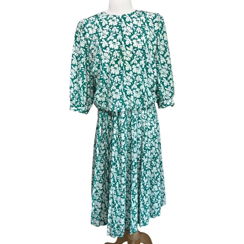 Vintage VLP Dress Womens 16 Green White Whimsy Cottage Floral Pleated Half Sleev